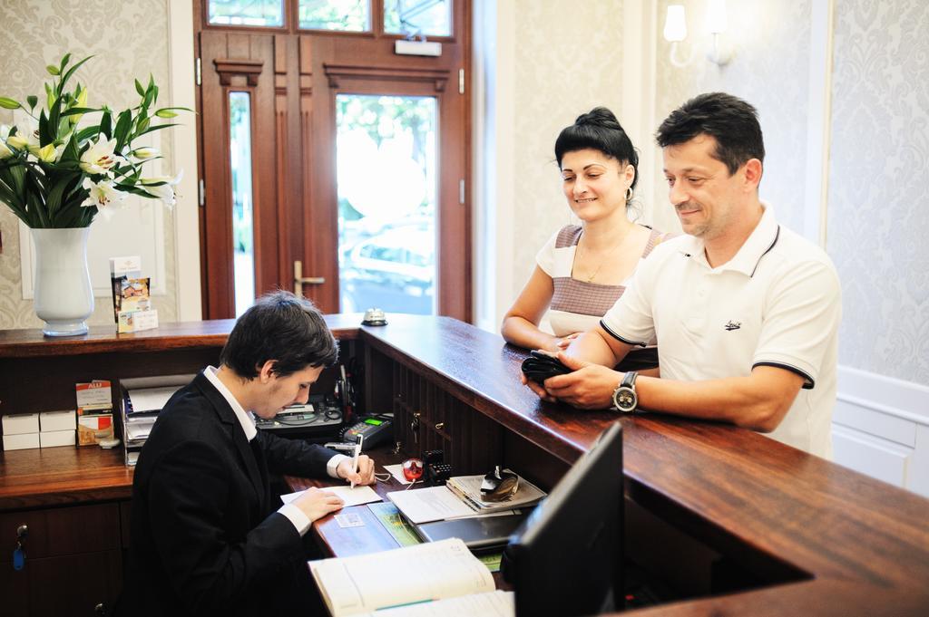 Hotel Kopernik تشيخوتشينيك المظهر الخارجي الصورة